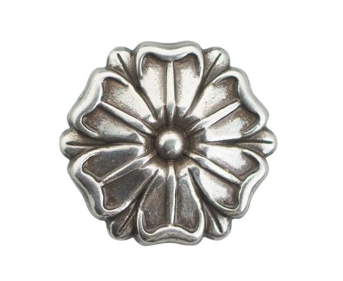 Concho 28 mm, Kwiat